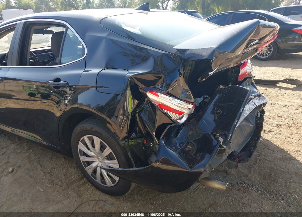 2020 TOYOTA CAMRY LE HYBRID VIN: 4T1C31AK6LU539970