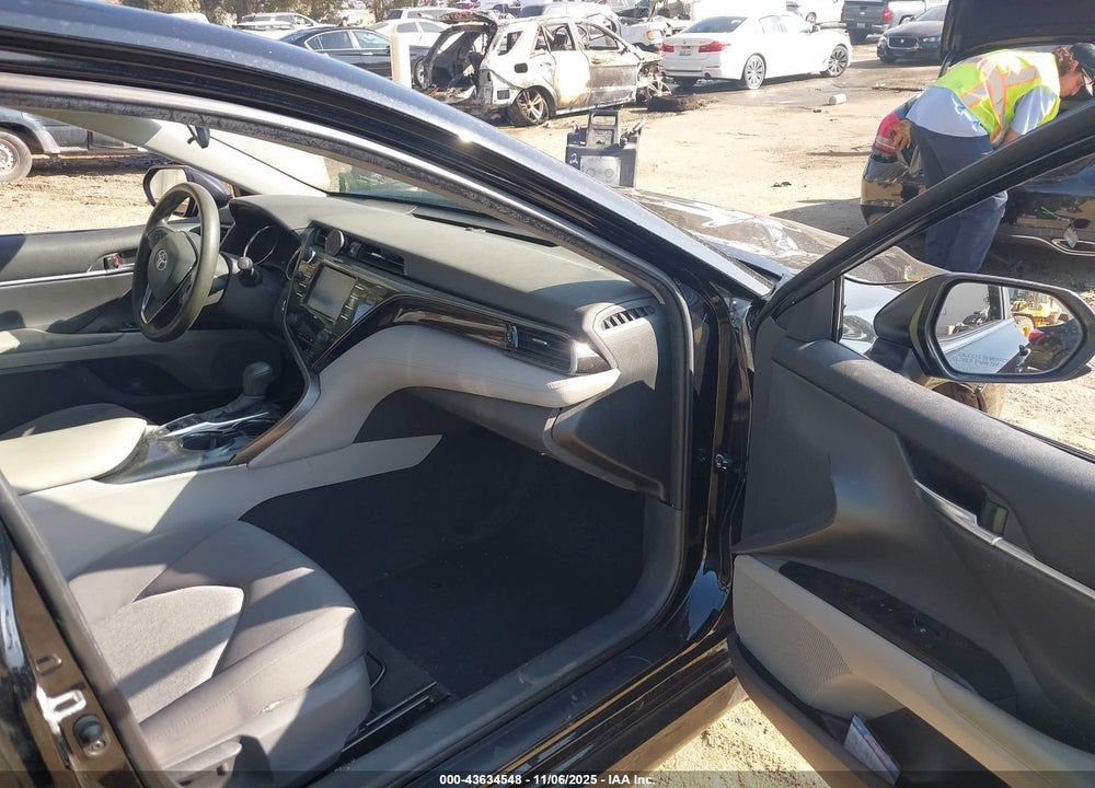 2020 TOYOTA CAMRY LE HYBRID VIN: 4T1C31AK6LU539970