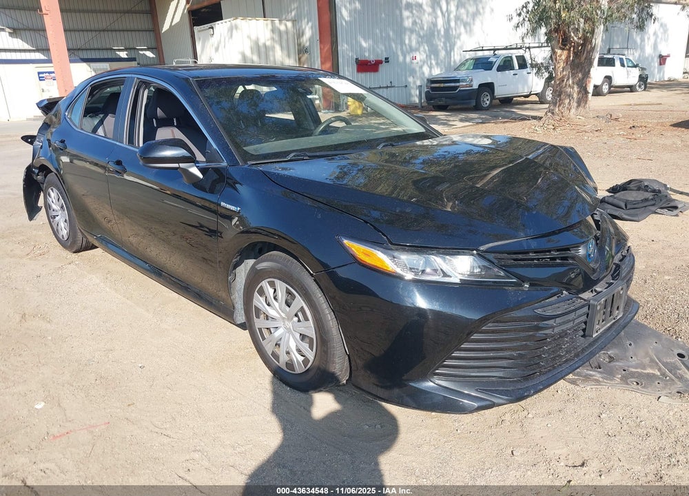 2020 TOYOTA CAMRY LE HYBRID VIN: 4T1C31AK6LU539970