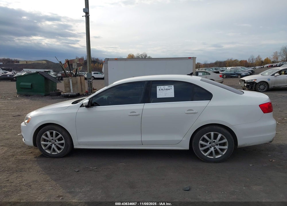 2014 VOLKSWAGEN JETTA VIN: 3VWD17AJXEM224070