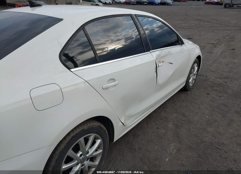 2014 VOLKSWAGEN JETTA VIN: 3VWD17AJXEM224070