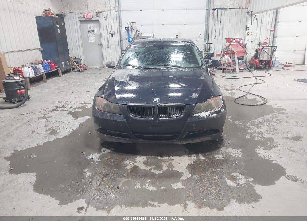 2008 BMW 328XI VIN: WBAVC93528K037699
