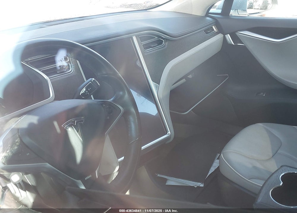 2013 TESLA MODEL S PERFORMANCE VIN: 5YJSA1DP6DFP20977