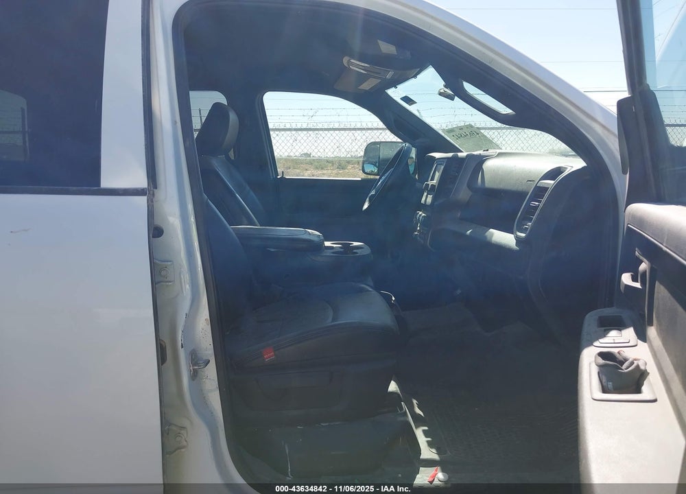 2022 RAM 2500 TRADESMAN 4X4 8' BOX VIN: 3C7WR5HJ9NG273650