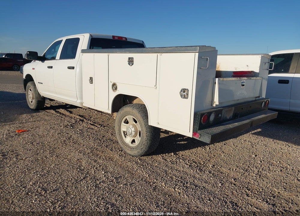 2022 RAM 2500 TRADESMAN 4X4 8' BOX VIN: 3C7WR5HJ9NG273650