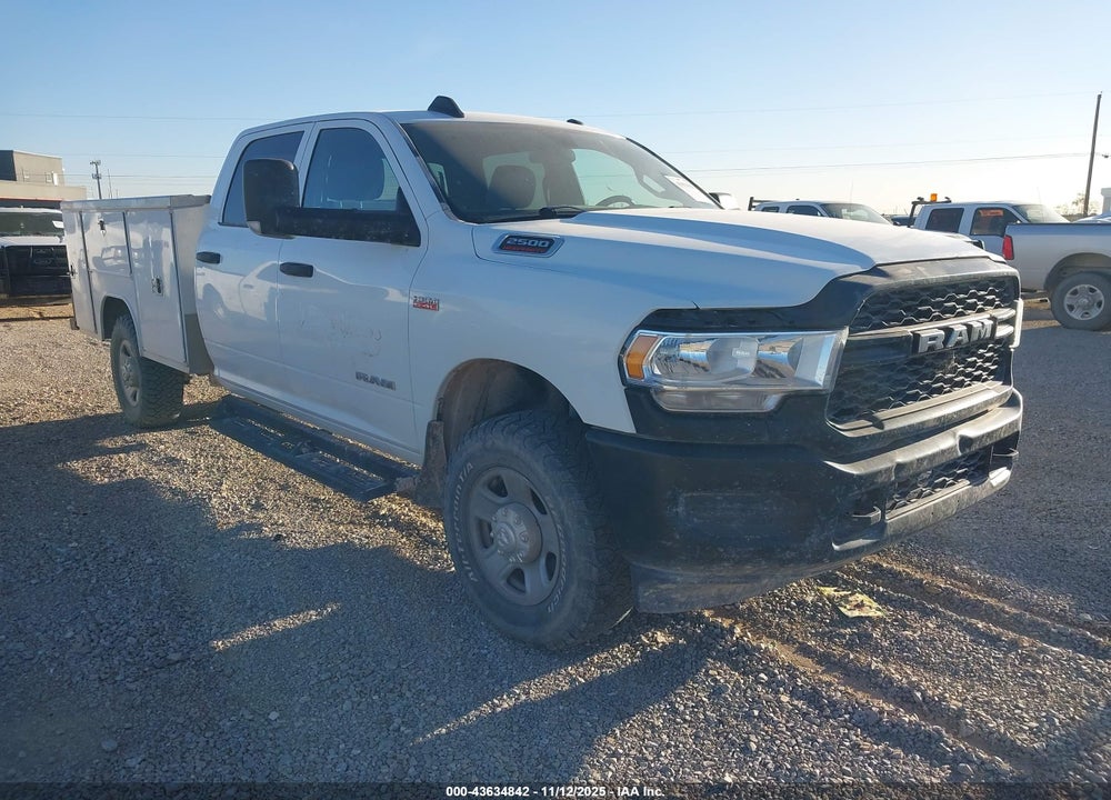 2022 RAM 2500 TRADESMAN 4X4 8' BOX VIN: 3C7WR5HJ9NG273650