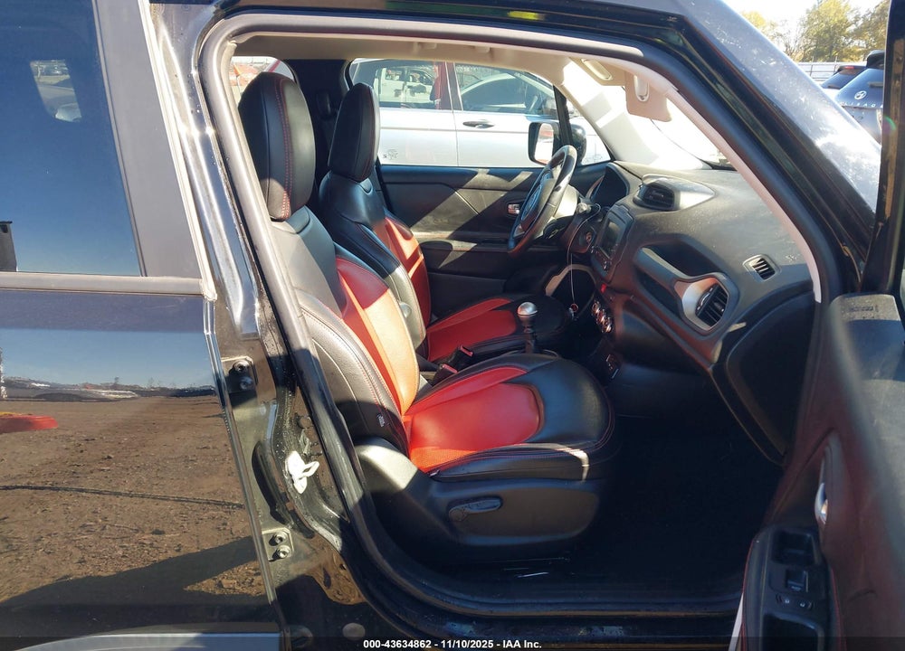 2015 JEEP RENEGADE LATITUDE VIN: ZACCJABH0FPB66182