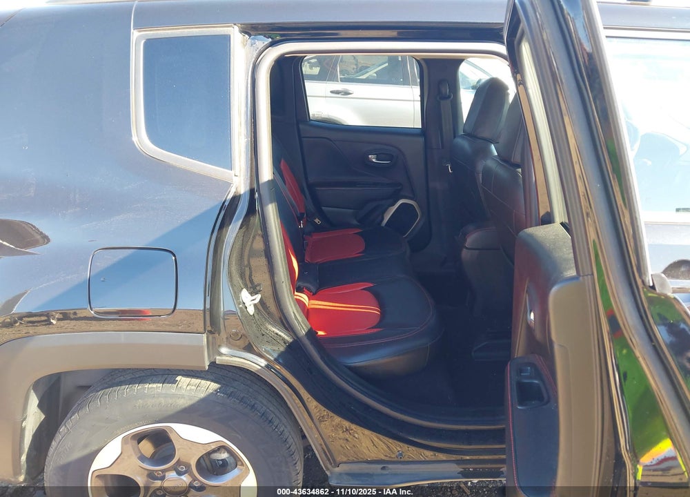 2015 JEEP RENEGADE LATITUDE VIN: ZACCJABH0FPB66182