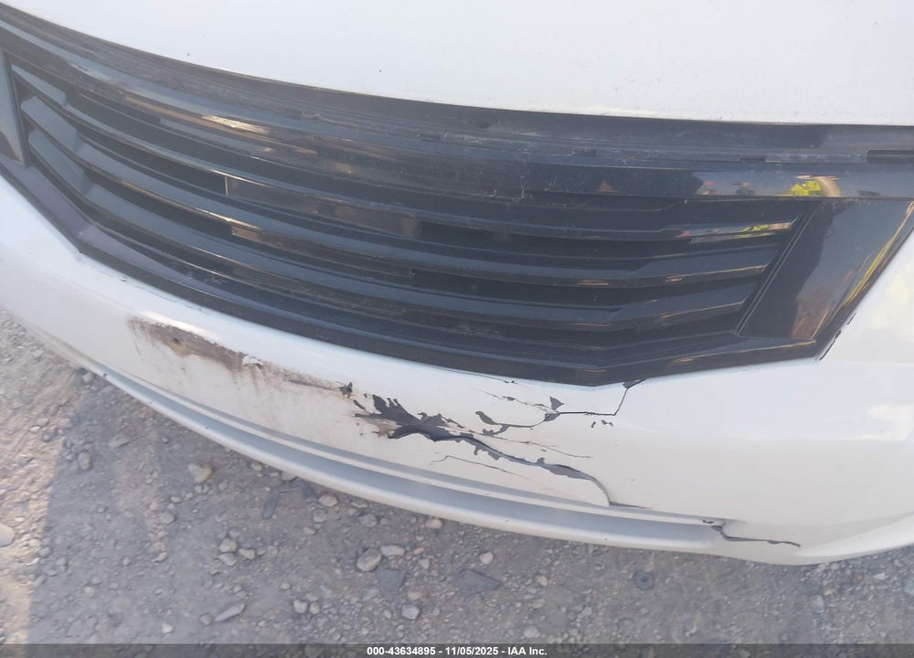 2011 HONDA ACCORD 2.4 EX-L VIN: 1HGCP2F85BA050778