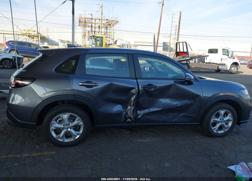 2024 HONDA HR-V 2WD LX VIN: 3CZRZ1H30RM758426
