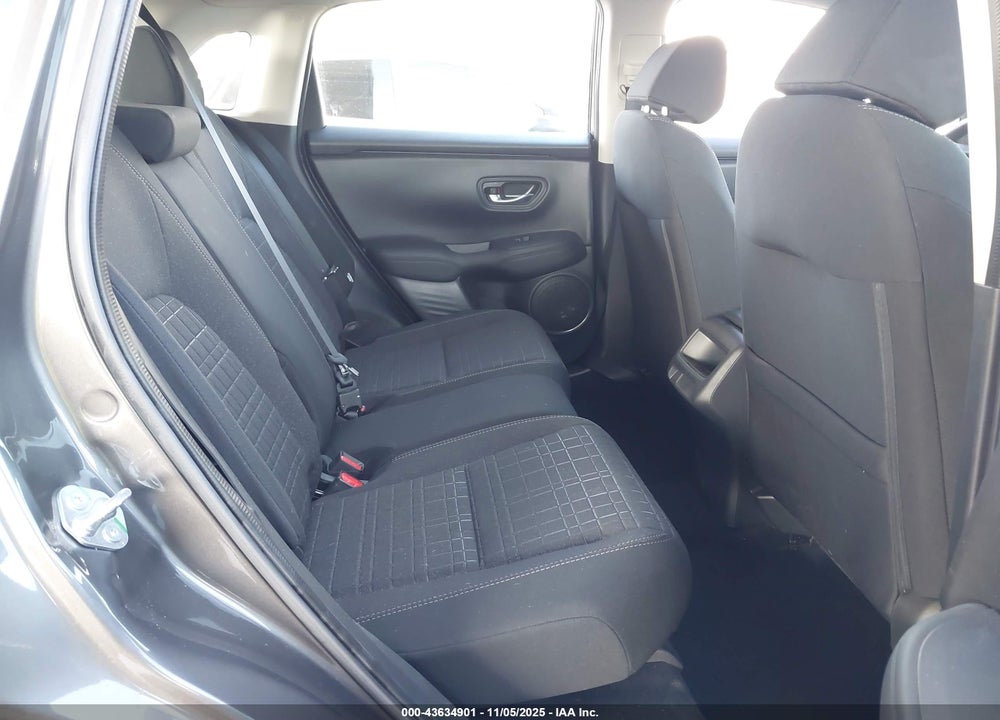 2024 HONDA HR-V 2WD LX VIN: 3CZRZ1H30RM758426
