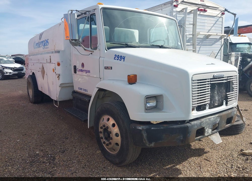 2003 FREIGHTLINER MEDIUM CONVENTIONAL FL70 VIN: 1FVABTAK33DL82994