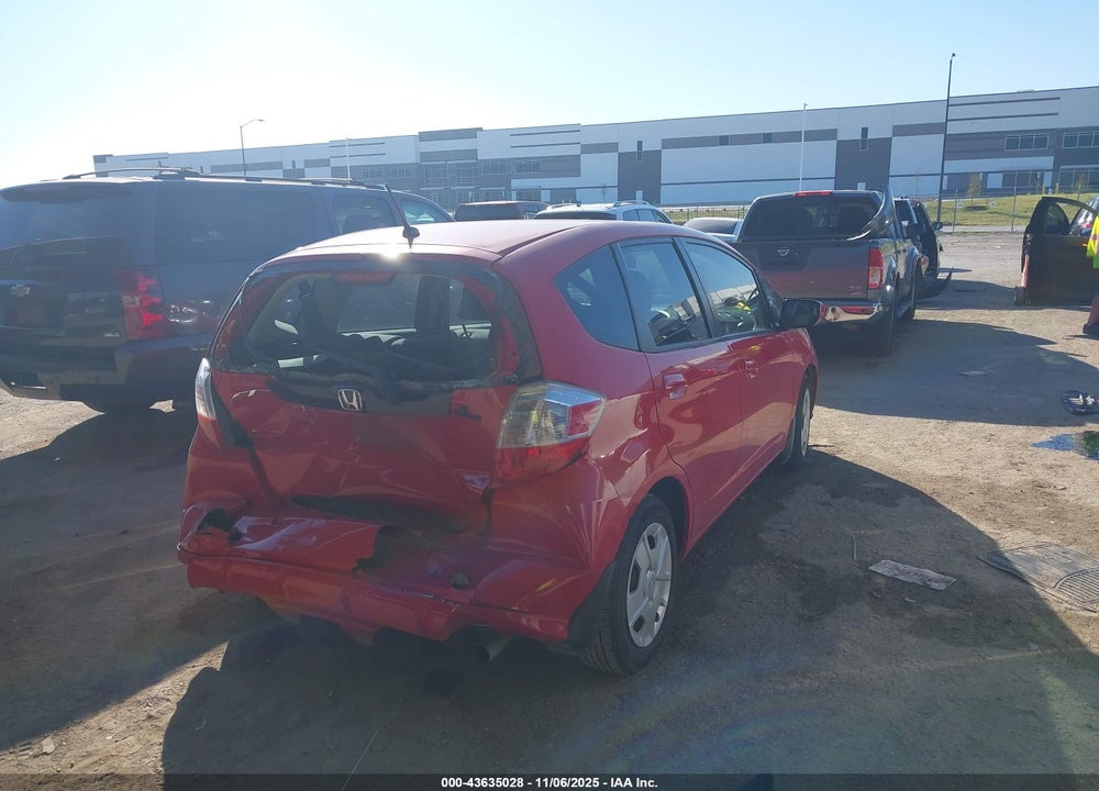 2013 HONDA FIT VIN: JHMGE8H35DC059951