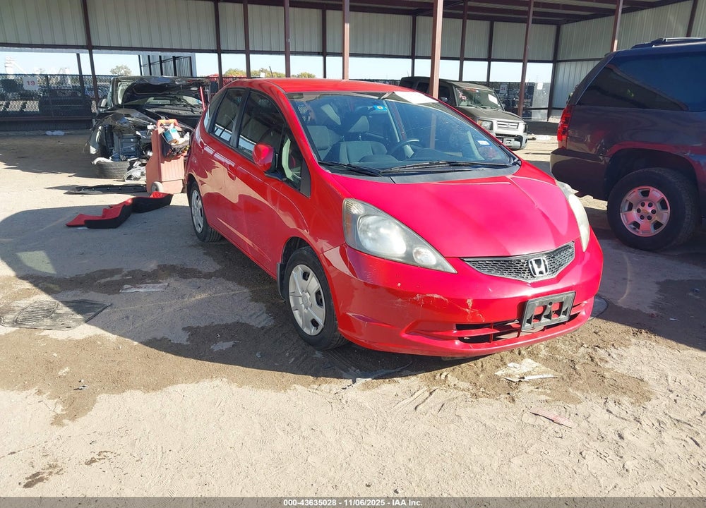 2013 HONDA FIT VIN: JHMGE8H35DC059951