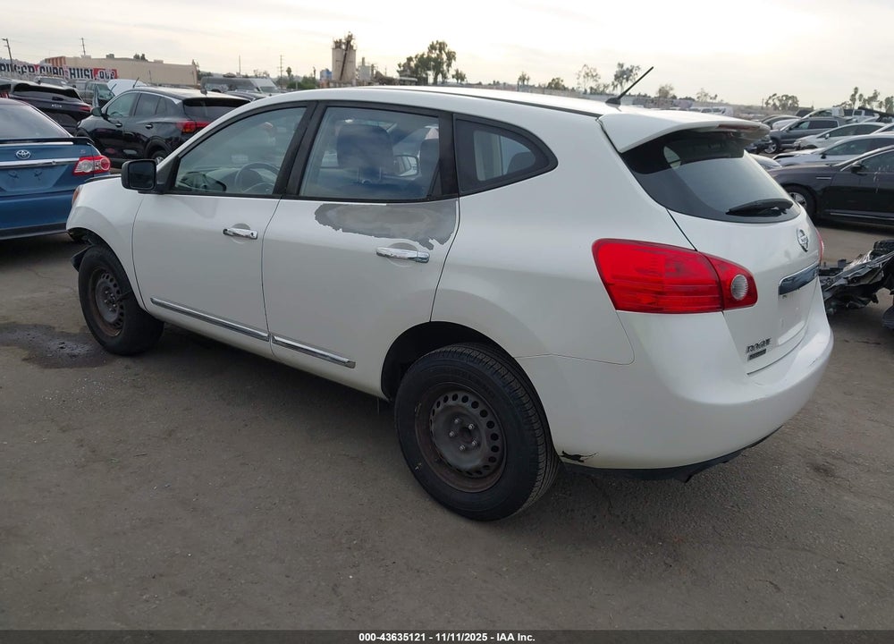 2015 NISSAN ROGUE SELECT S VIN: JN8AS5MT2FW672118