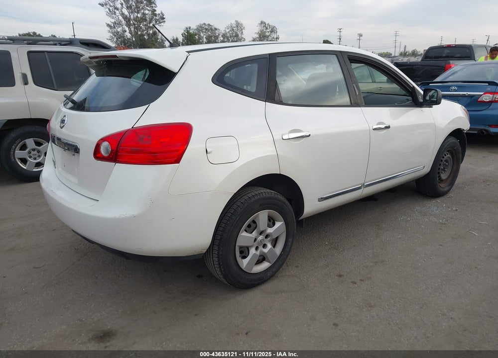2015 NISSAN ROGUE SELECT S VIN: JN8AS5MT2FW672118