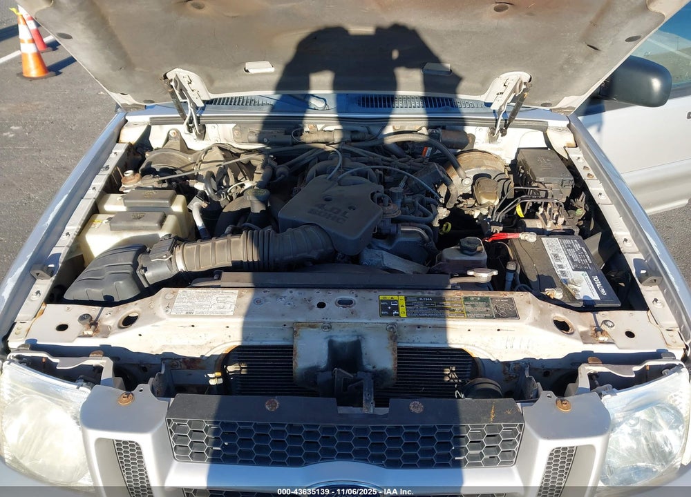 2005 FORD EXPLORER SPORT TRAC ADRENALIN/XLS/XLT VIN: 1FMZU77K45UB18012