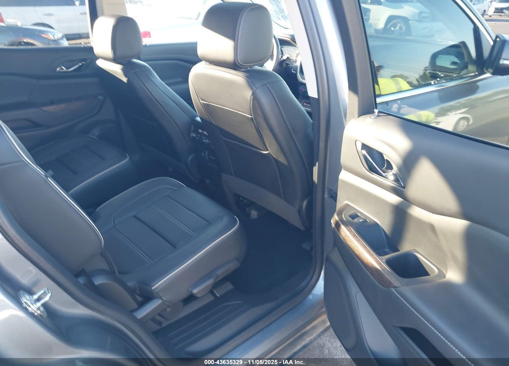 2022 GMC ACADIA VIN: 1GKKNPLS8NZ155452
