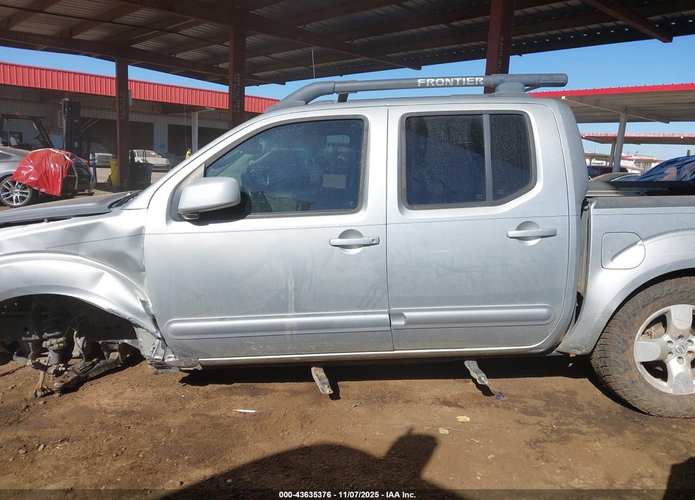 2005 NISSAN FRONTIER LE VIN: 1N6AD07U55C409664