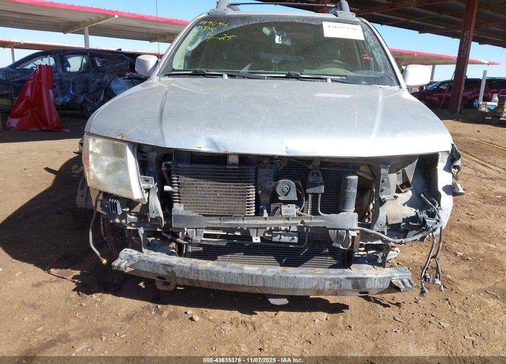 2005 NISSAN FRONTIER LE VIN: 1N6AD07U55C409664