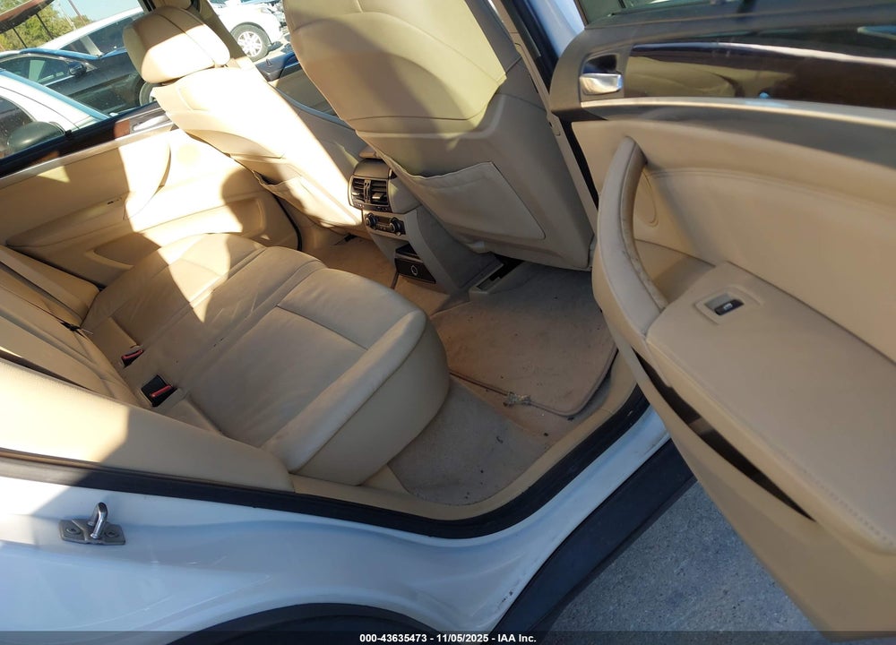 2011 BMW X5 XDRIVE35I/XDRIVE35I PREMIUM/XDRIVE35I SPORT ACTIVITY VIN: 5UXZV4C58BL405627