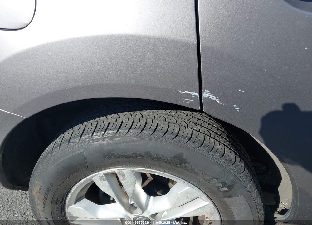 2015 NISSAN ROGUE SELECT S VIN: JN8AS5MTXFW165631