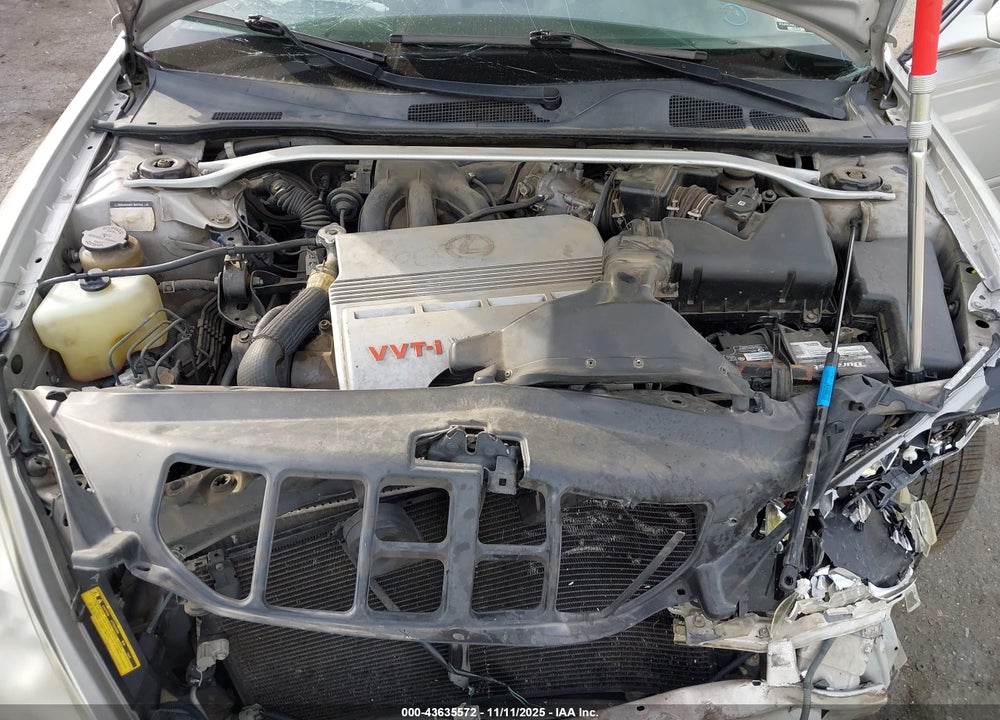 2002 LEXUS ES 300 VIN: JTHBF30G520031607