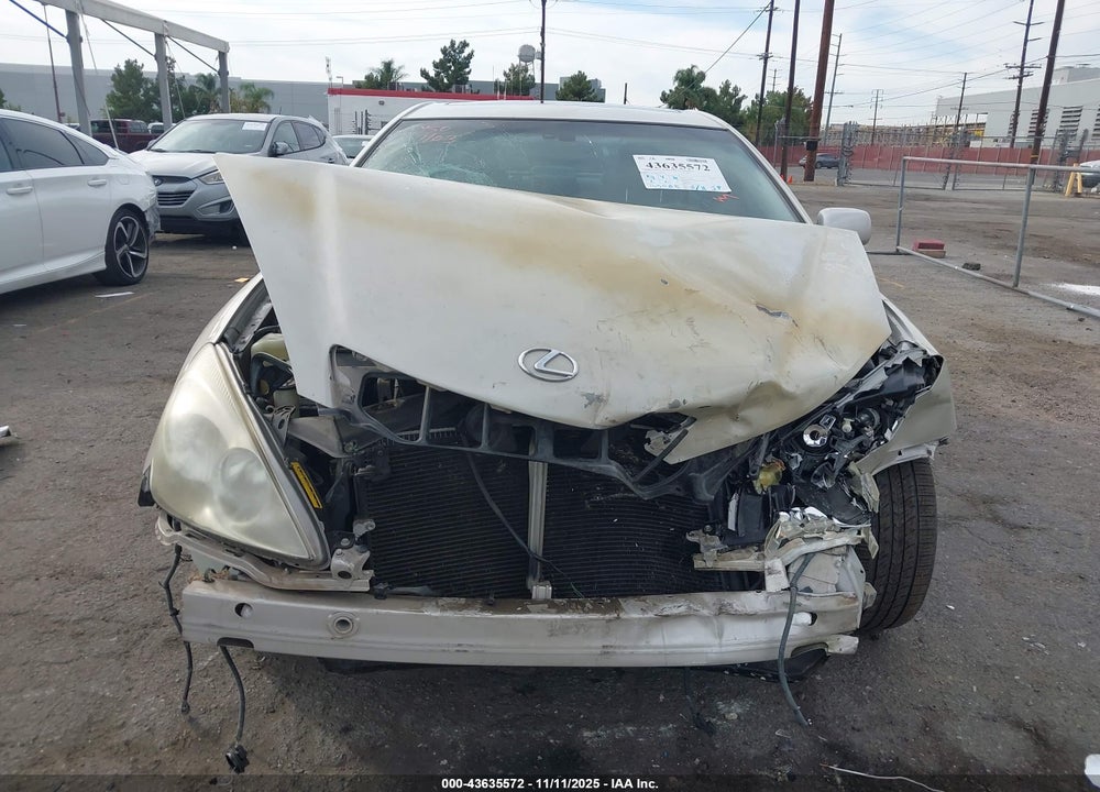2002 LEXUS ES 300 VIN: JTHBF30G520031607
