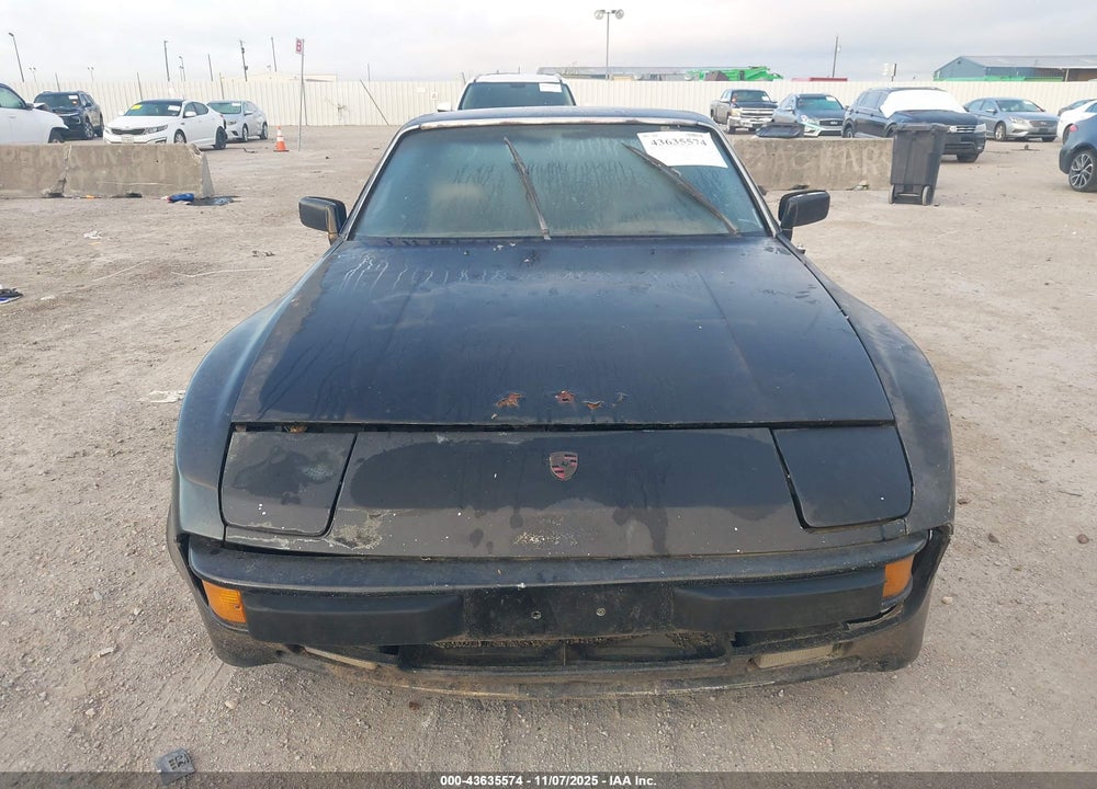 1984 PORSCHE 944 VIN: WP0AA094XEN462678