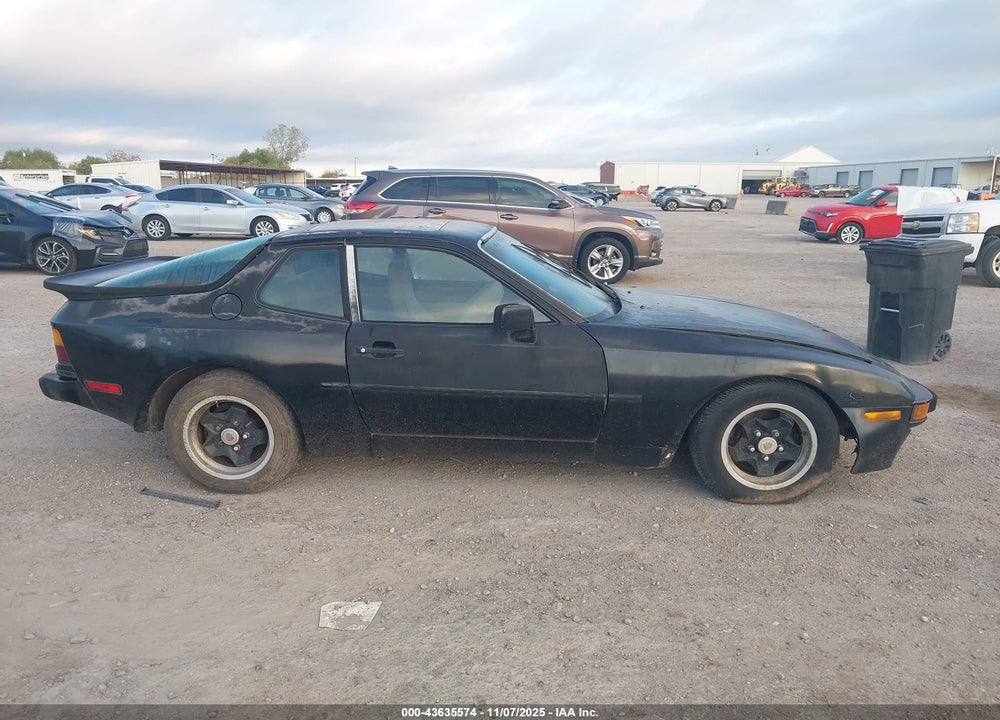1984 PORSCHE 944 VIN: WP0AA094XEN462678