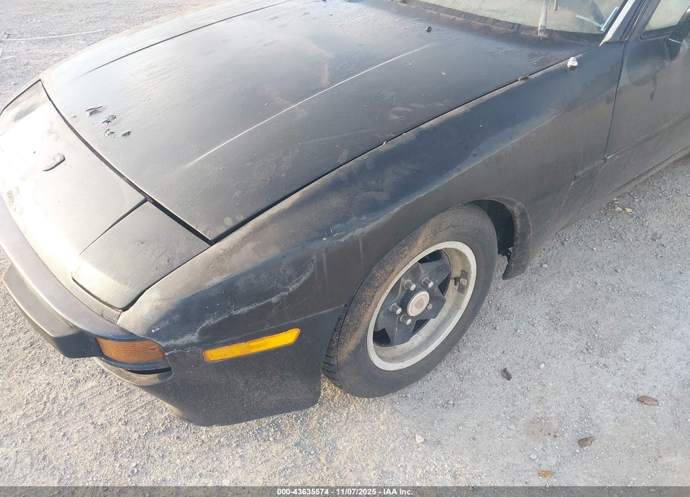 1984 PORSCHE 944 VIN: WP0AA094XEN462678