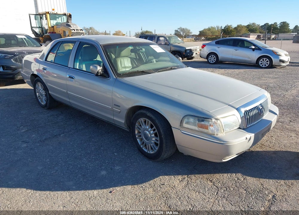 2011 MERCURY GRAND MARQUIS LS VIN: 2MEBM7FV6BX602638