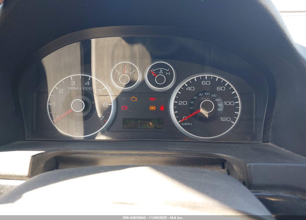 2008 FORD FUSION VIN: 3FAHP08118R230952