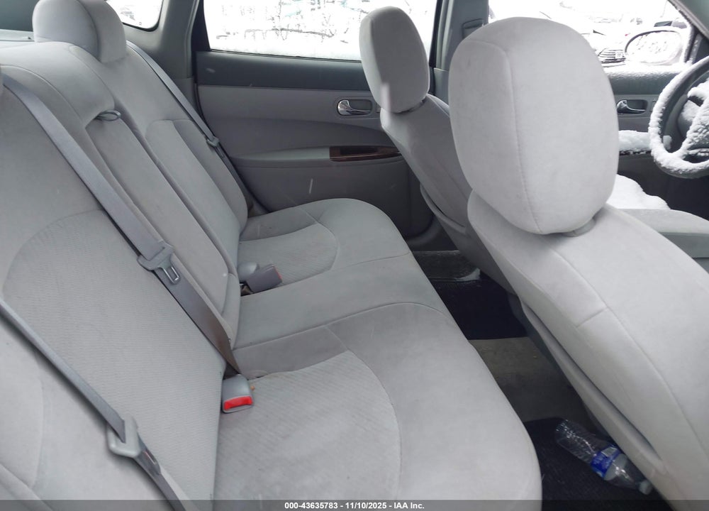 2007 BUICK LACROSSE CX VIN: 2G4WC582171156871