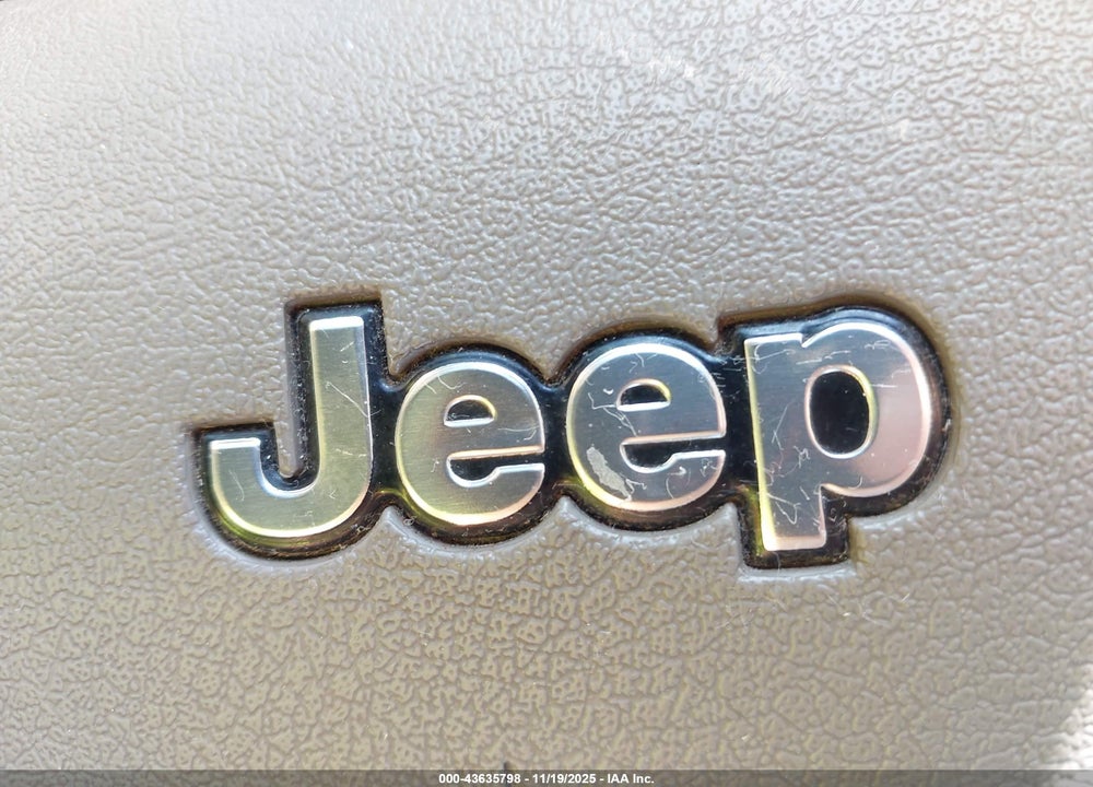 2005 JEEP GRAND CHEROKEE LAREDO VIN: 1J4GR48K65C653434