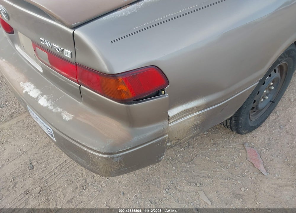 1999 TOYOTA CAMRY LE VIN: 4T1BG22K6XU875256