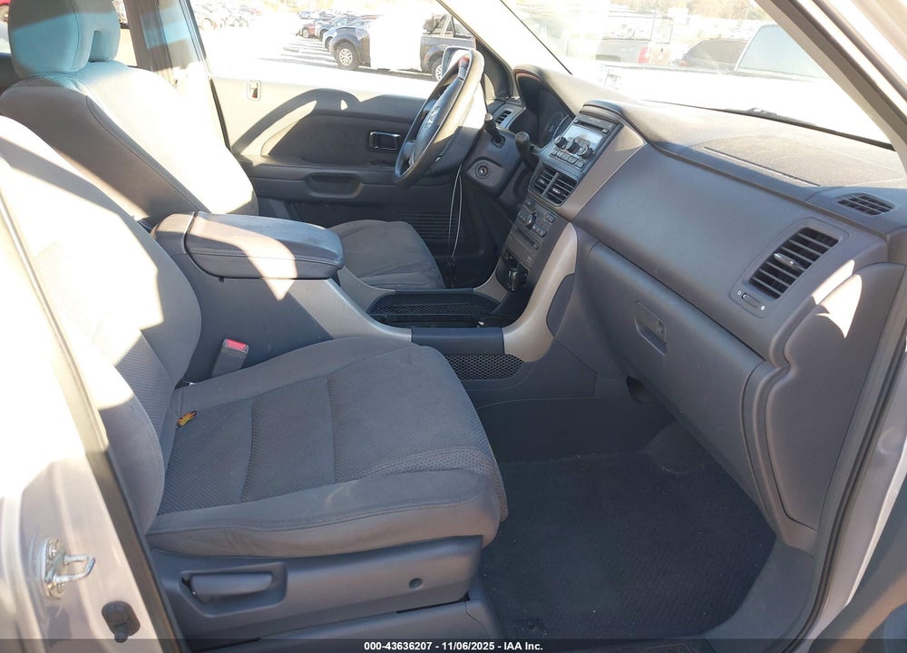 2008 HONDA PILOT SE VIN: 5FNYF18348B039760