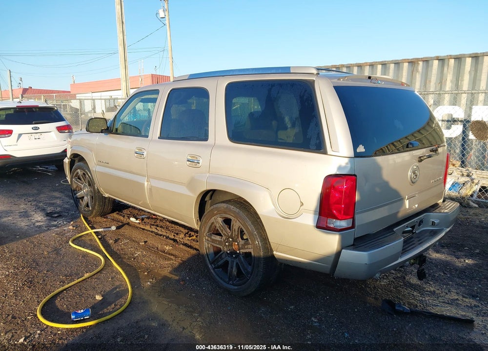 2005 CADILLAC ESCALADE STANDARD VIN: 1GYEC63T65R187893