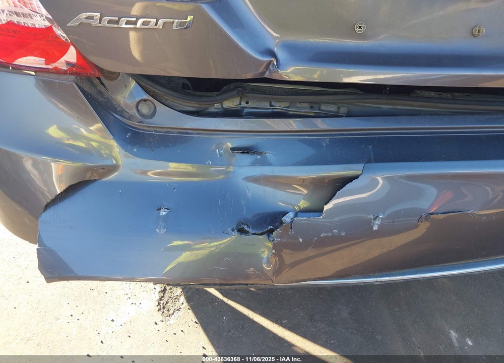2014 HONDA ACCORD VIN: 1HGCR2F32EA194355