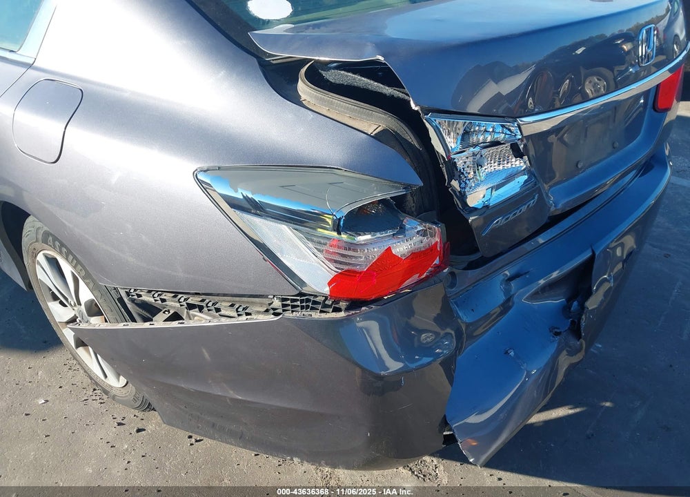 2014 HONDA ACCORD VIN: 1HGCR2F32EA194355