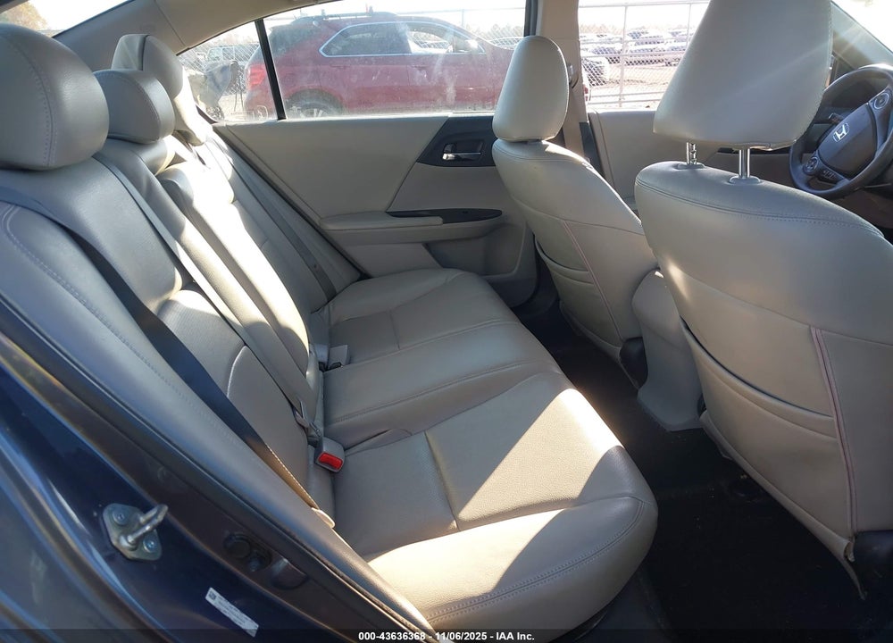 2014 HONDA ACCORD VIN: 1HGCR2F32EA194355