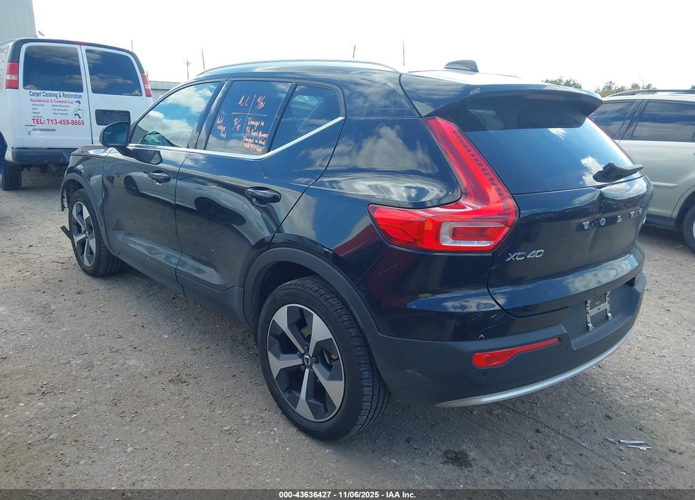 2025 VOLVO XC40 B5 CORE BRIGHT THEME VIN: YV4L12UJ4S2608309