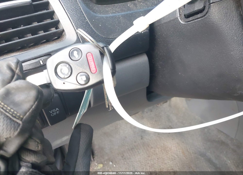 2007 HONDA ACCORD 3.0 SE VIN: 1HGCM66497A018825