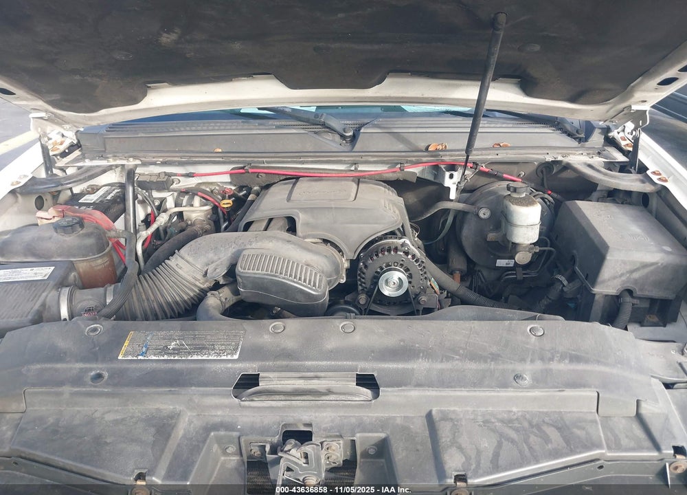 2008 CHEVROLET SUBURBAN 1500 LT VIN: 1GNFC160X8R181332