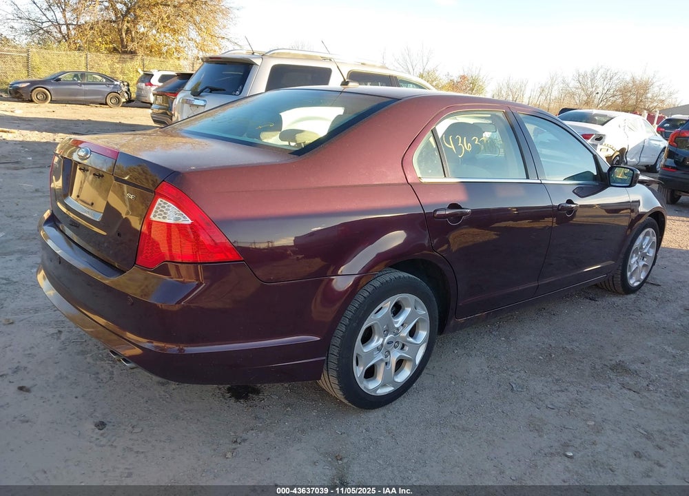 2011 FORD FUSION VIN: 3FAHP0HA4BR308714