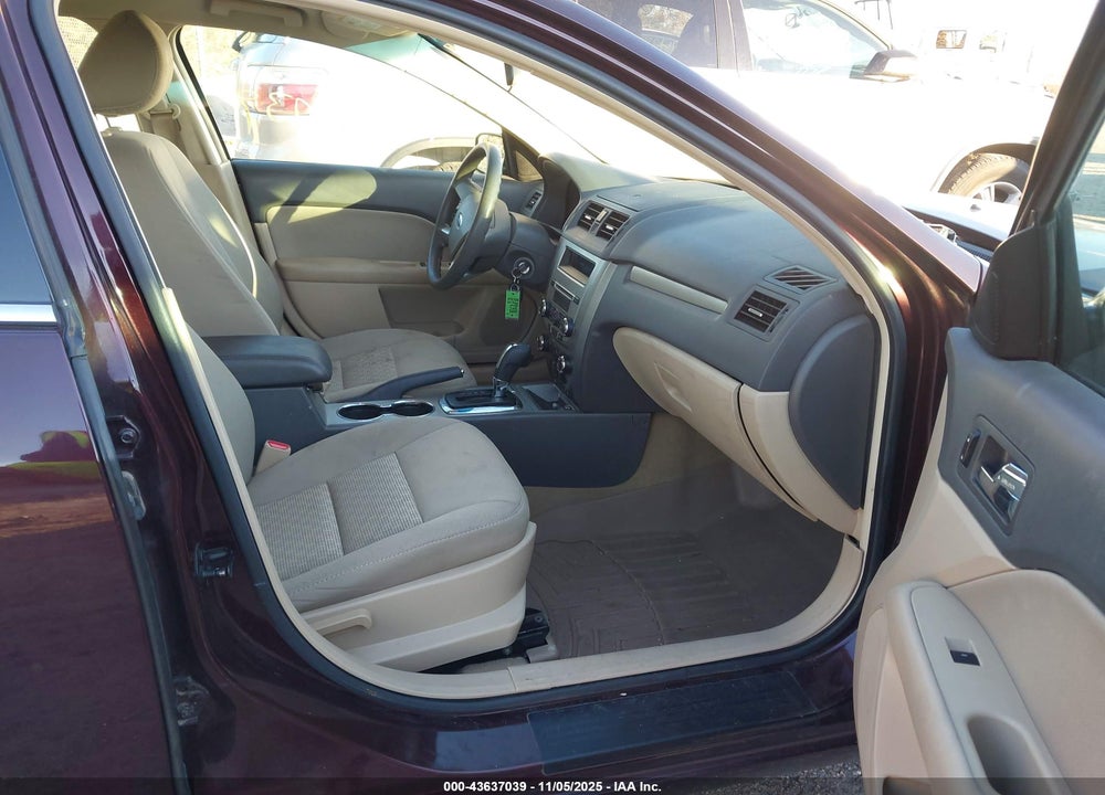 2011 FORD FUSION VIN: 3FAHP0HA4BR308714