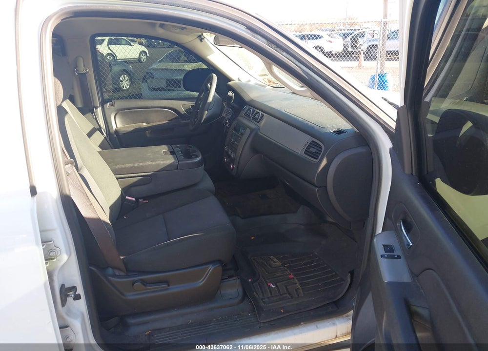 2012 CHEVROLET TAHOE COMMERCIAL FLEET VIN: 1GNSK2E05CR326438