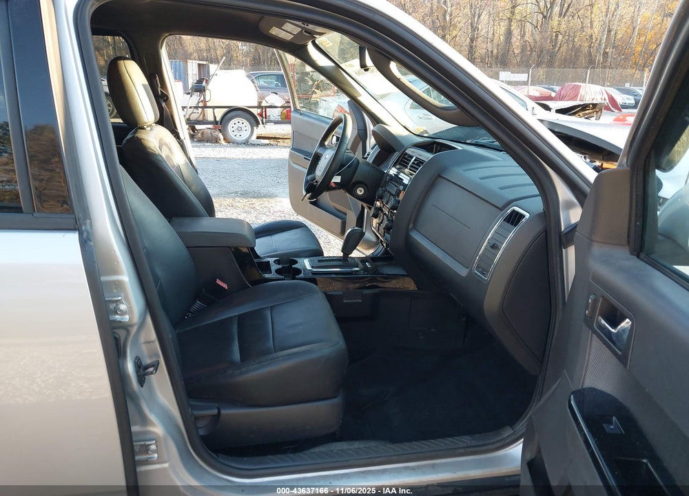 2010 FORD ESCAPE LIMITED VIN: 1FMCU9EG0AKA64262