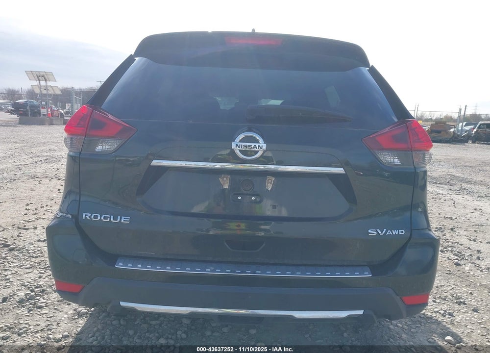 2018 NISSAN ROGUE SV VIN: 5N1AT2MV7JC743182