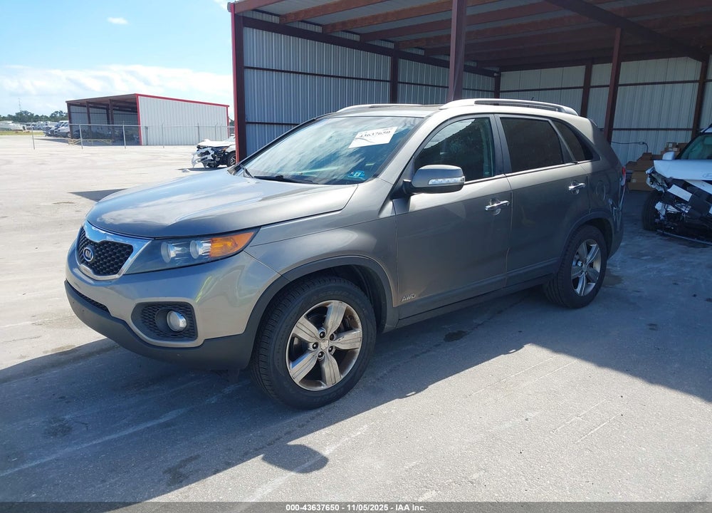 2013 KIA SORENTO VIN: 5XYKUDA60DG397944